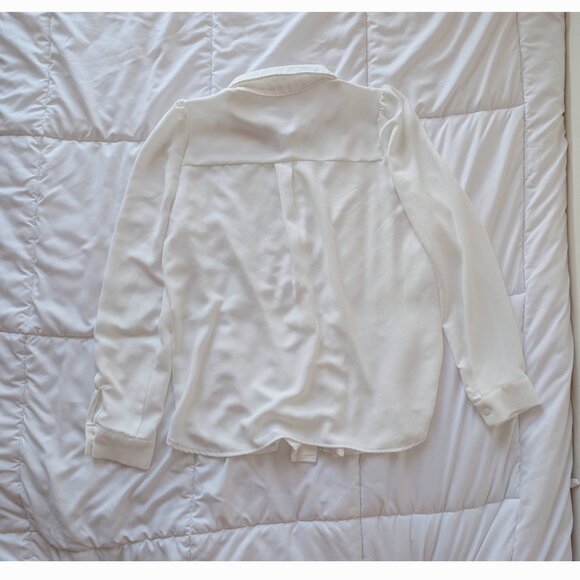 Ode White Pearl Button Gold Trim Blouse - Picture 4 of 4